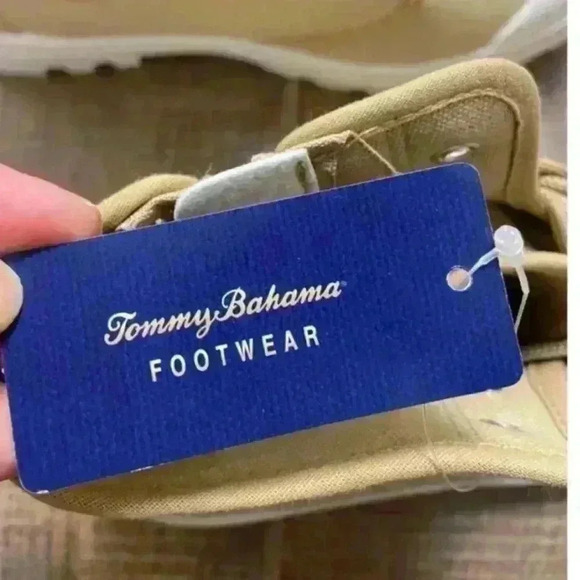 Tommy Bahama nude high tops lace ups side zip mushroom bouts. Sz 10.‎ NWT - Picture 7 of 8